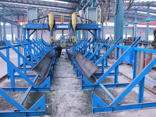 山东钢结构厂家