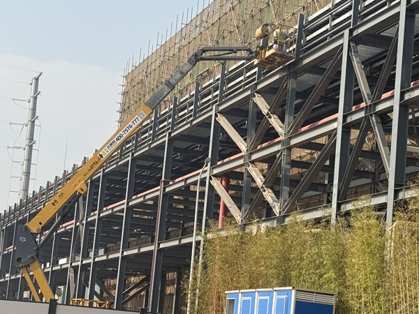 广西南宁太阳纸钢结构工程